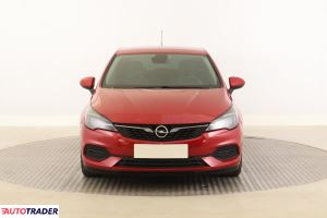 Opel Astra 2020 1.2 143 KM