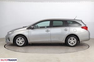 Toyota Auris 2014 1.6 130 KM