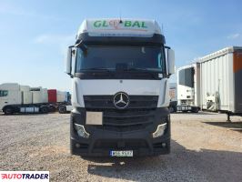 Mercedes Actros