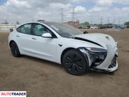 Tesla Model 3 2024