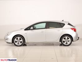 Opel Astra 2012 1.7 108 KM
