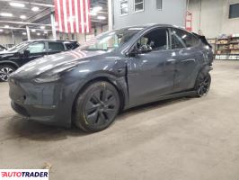 Tesla Model Y 2024 Tesla Model Y 2024