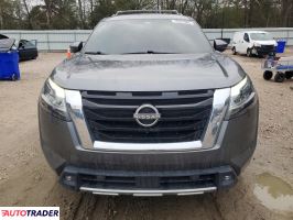 Nissan Pathfinder 2022 3