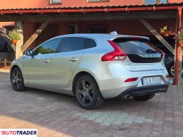 Volvo 2017 2.0 150 KM