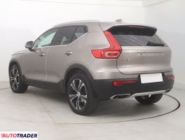 Volvo XC40 2019 2.0 147 KM