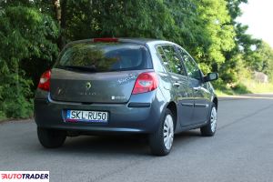 Renault Clio 2007 1.1 80 KM