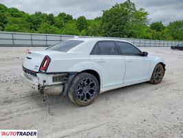 Chrysler 300C 2022 3