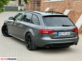Audi A4 2010 2.7 190 KM
