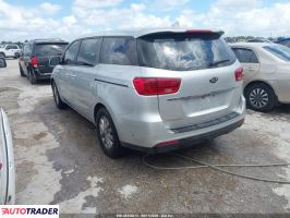 Kia Sedona 2020 3