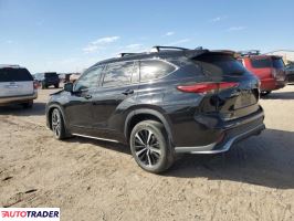 Toyota Highlander 2022 3