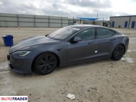 Tesla Model S 2022