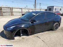 Tesla Model Y 2023 Tesla Model Y 2023