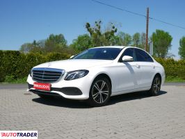 Mercedes E-klasa 2017 2.0 194 KM Mercedes E-klasa 2017 2.0 194 KM