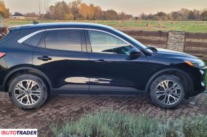 Ford Kuga 2022 1.5 180 KM