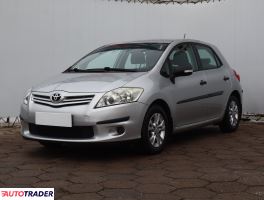 Toyota Auris 2011 1.3 97 KM