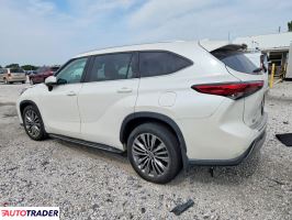 Toyota Highlander 2020 3