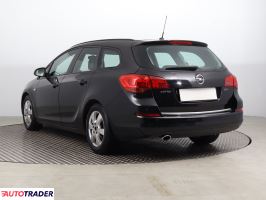 Opel Astra 2011 2.0 158 KM