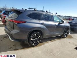 Toyota Highlander 2022 3