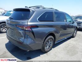 Toyota Sienna 2025 2