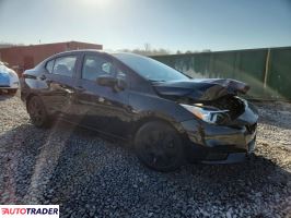 Nissan Versa 2020 1