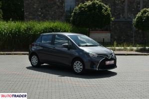 Toyota Yaris 2014 1.4 90 KM