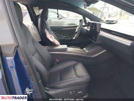 Tesla Model X 2024