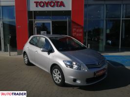 Toyota Auris 2013 1.3 101 KM Toyota Auris 2013 1.3 101 KM