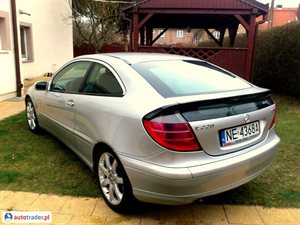 Mercedes 220 2003 2.2 143 KM Mercedes 220 2003 2.2 143 KM