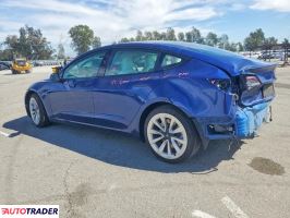 Tesla Model 3 - zobacz ofertę