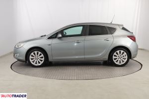 Opel Astra 2011 1.4 138 KM Opel Astra 2011 1.4 138 KM