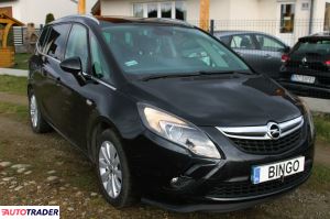 Opel Zafira 2014 2.0 165 KM