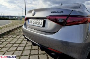 Alfa Romeo Giulia 2021 2 280 KM Alfa Romeo Giulia 2021 2 280 KM