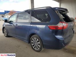 Toyota Sienna 2020 3