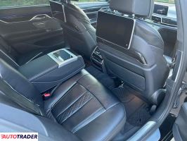 BMW 740 2018 2.0 258 KM