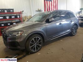 Audi Q7 2021 3