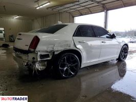 Chrysler 300C 2023 3