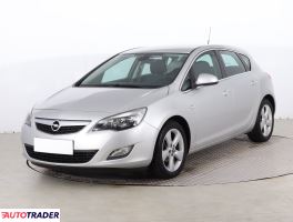 Opel Astra 2010 1.6 113 KM