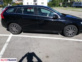 Volvo V60 2016 2.0 197 KM