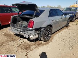 Chrysler 300C 2019 3