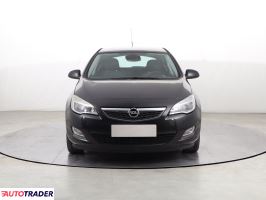 Opel Astra 2012 1.4 118 KM