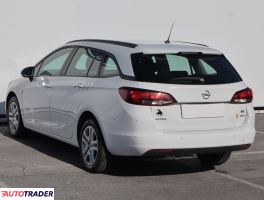 Opel Astra 2018 1.6 108 KM
