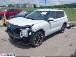 Mitsubishi Outlander 2024 2