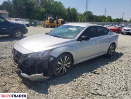 Nissan Altima - zobacz ofertę