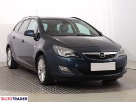 Opel Astra 2012 1.4 138 KM