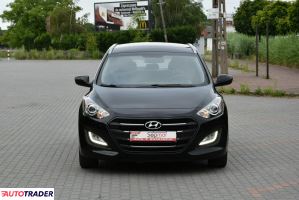 Hyundai i30 2015 1.4 99 KM