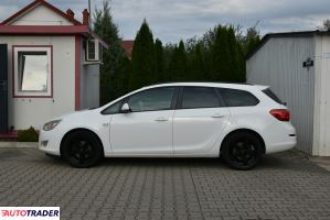 Opel Astra 2011 1.7 110 KM