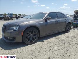 Chrysler 300C 2021 3
