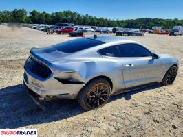 Ford Mustang 2022 5