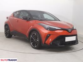 Toyota C-HR 2021 1.8 120 KM