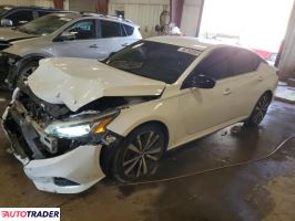 Nissan Altima - zobacz ofertę